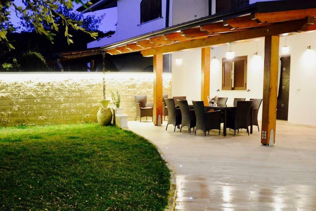 Villa Sabaudia Exterior foto